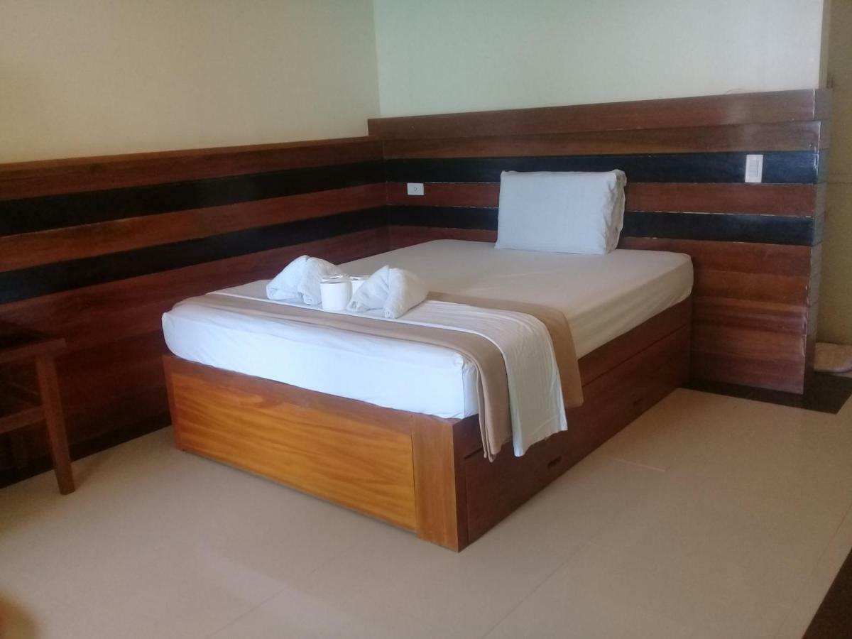 Rainforest Beach Hotel El Nido Buitenkant foto
